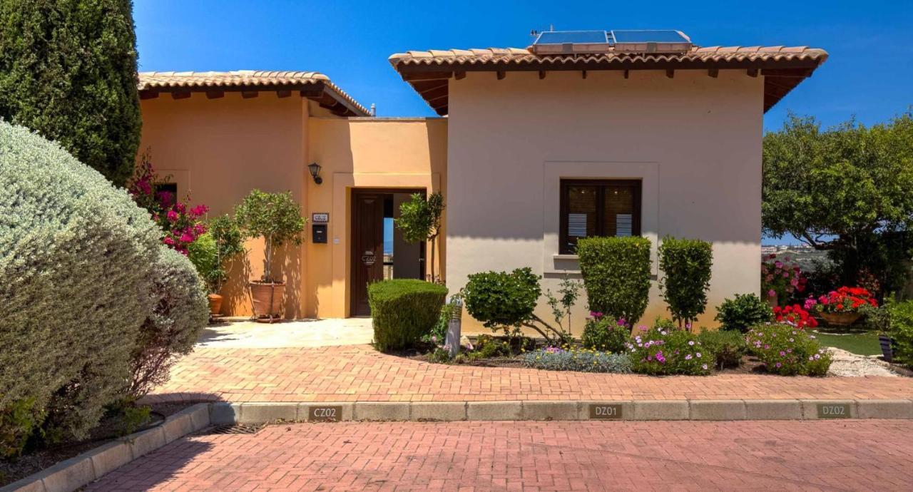 Fantastic Junior Villa Cz02 Salamis With Gorgeous Views, Aphrodite Hills Куклия Екстериор снимка