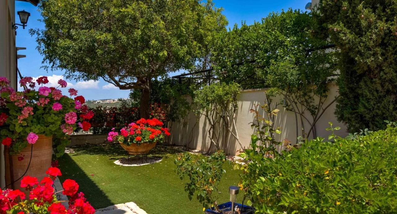 Fantastic Junior Villa Cz02 Salamis With Gorgeous Views, Aphrodite Hills Куклия Екстериор снимка
